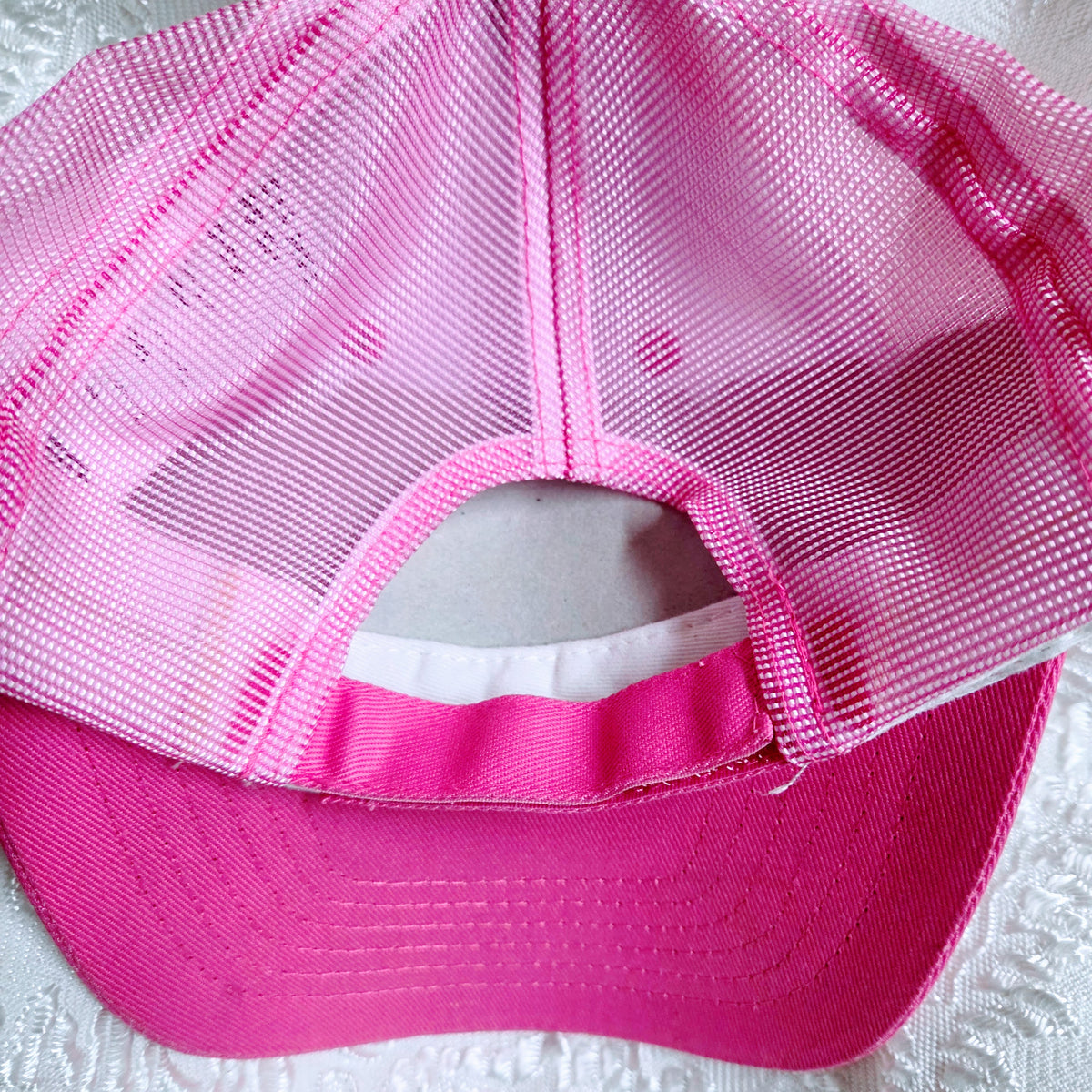 Vintage Disney Store Y2K Lizzie McGuire Pink Mesh Trucker Hat – NWT Toddler/Girls Size XS-S